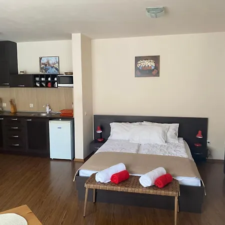 Royal Towers 738 Apartman *