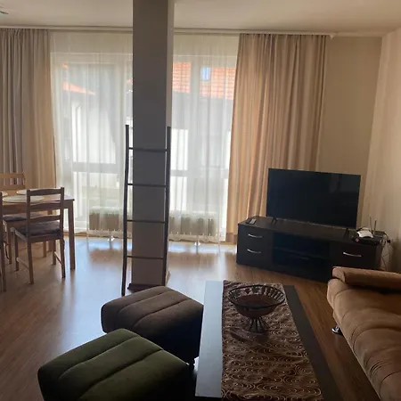 Royal Towers 738 Apartment *