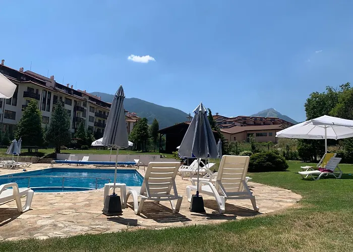 Royal Towers 738 公寓